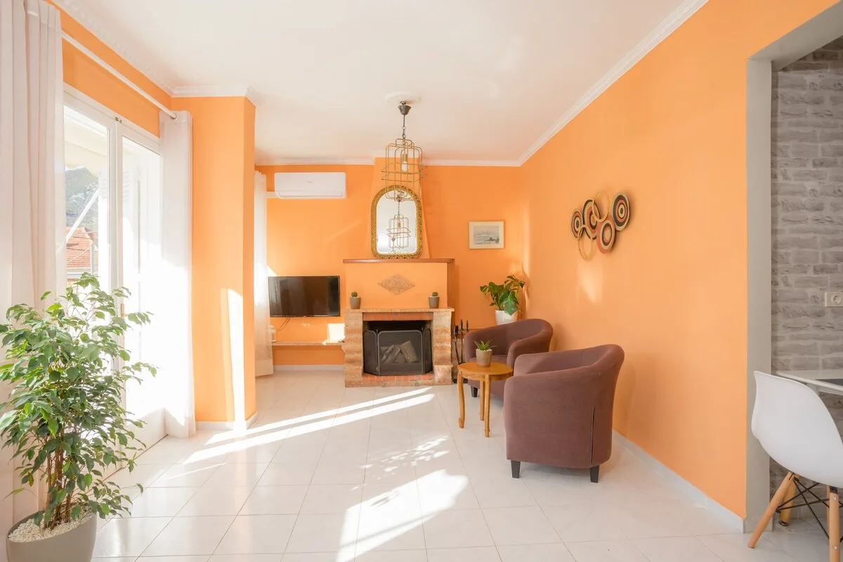 Living Room & Kitchen